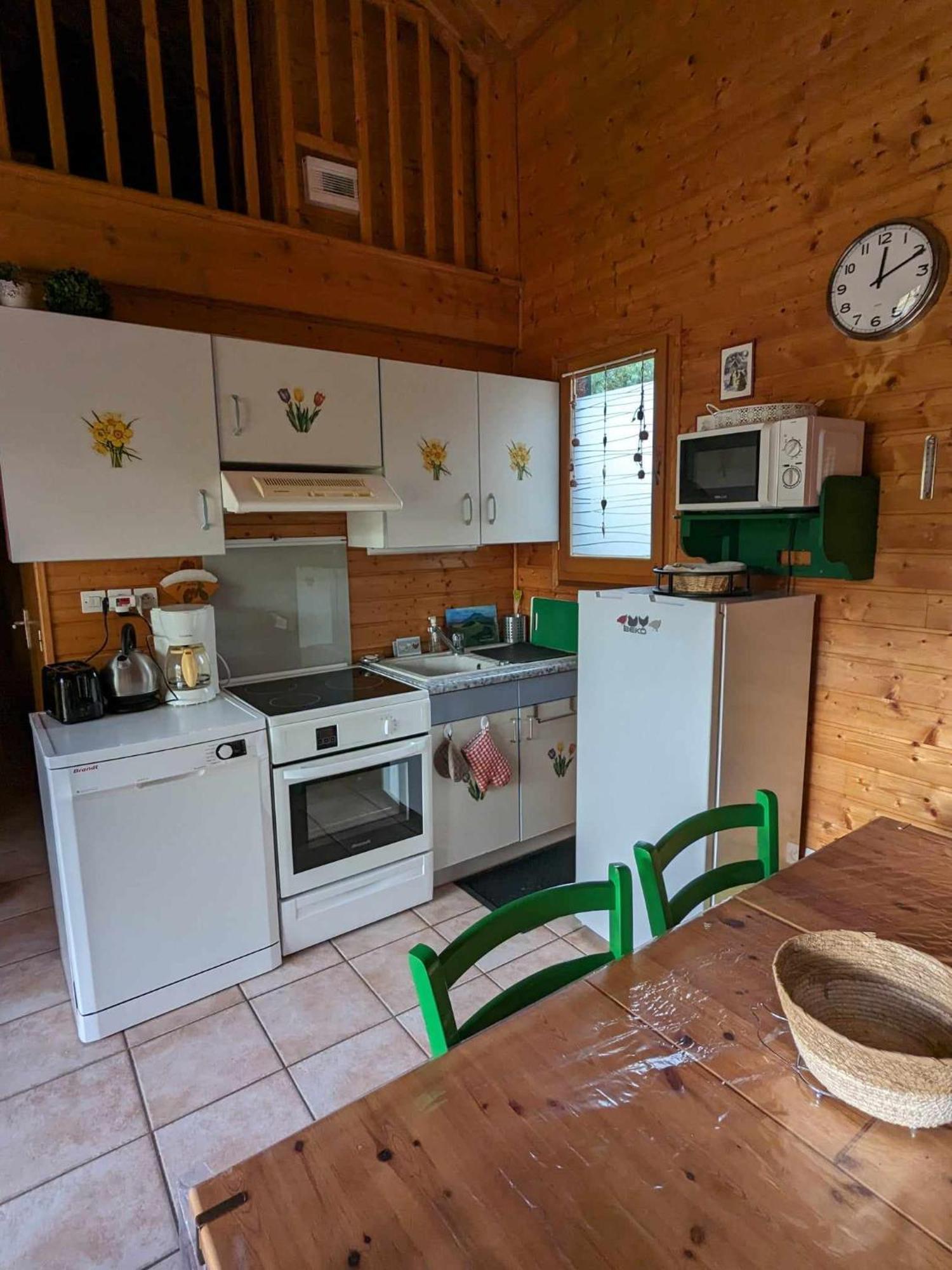Les Chalets De La Vigne Grande 圣弗洛雷 外观 照片
